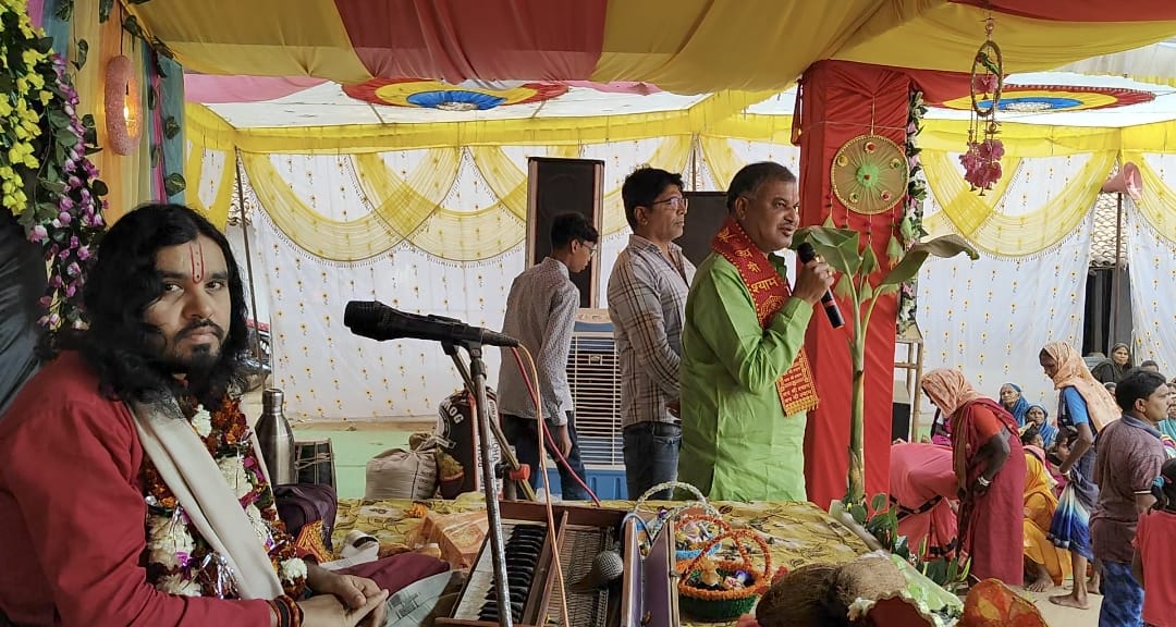 पूर्व सांसद ने छुरिया  क्षेत्र में किया दौरा