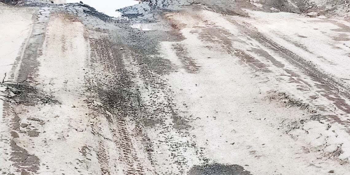 लवन से सिरियाडीह पहुंचमार्ग की हालात बदतर