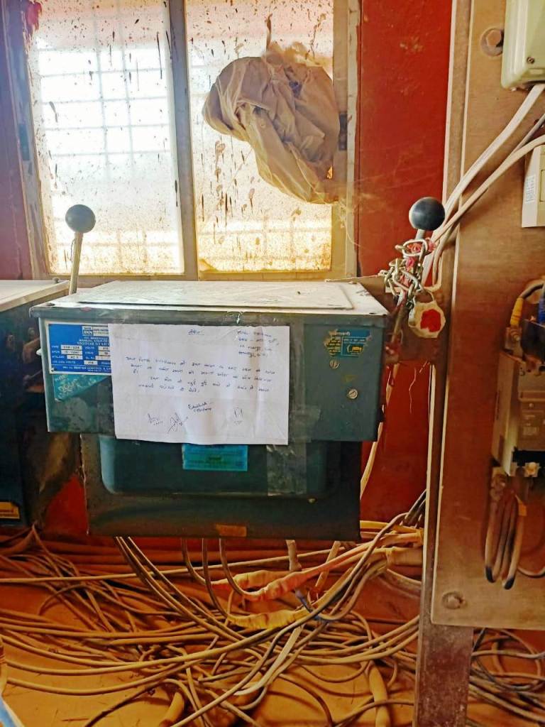 चूनापत्थर के 6 और क्रशर उद्योग सील, तीन दिनों में 18 मामले, अवैध परिवहन पर भी कार्रवाई