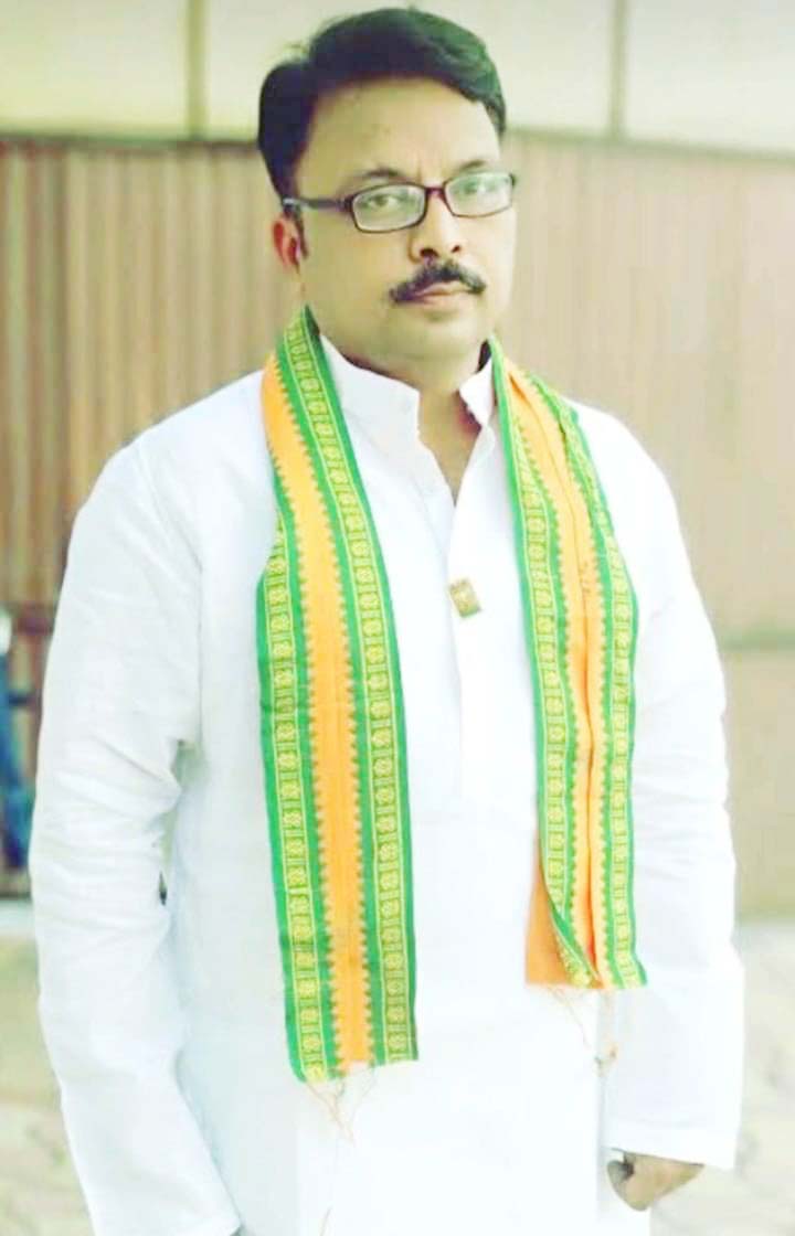 भाजपा संगठन की नींव के पत्थर हैं आडवाणी - कविंद्र