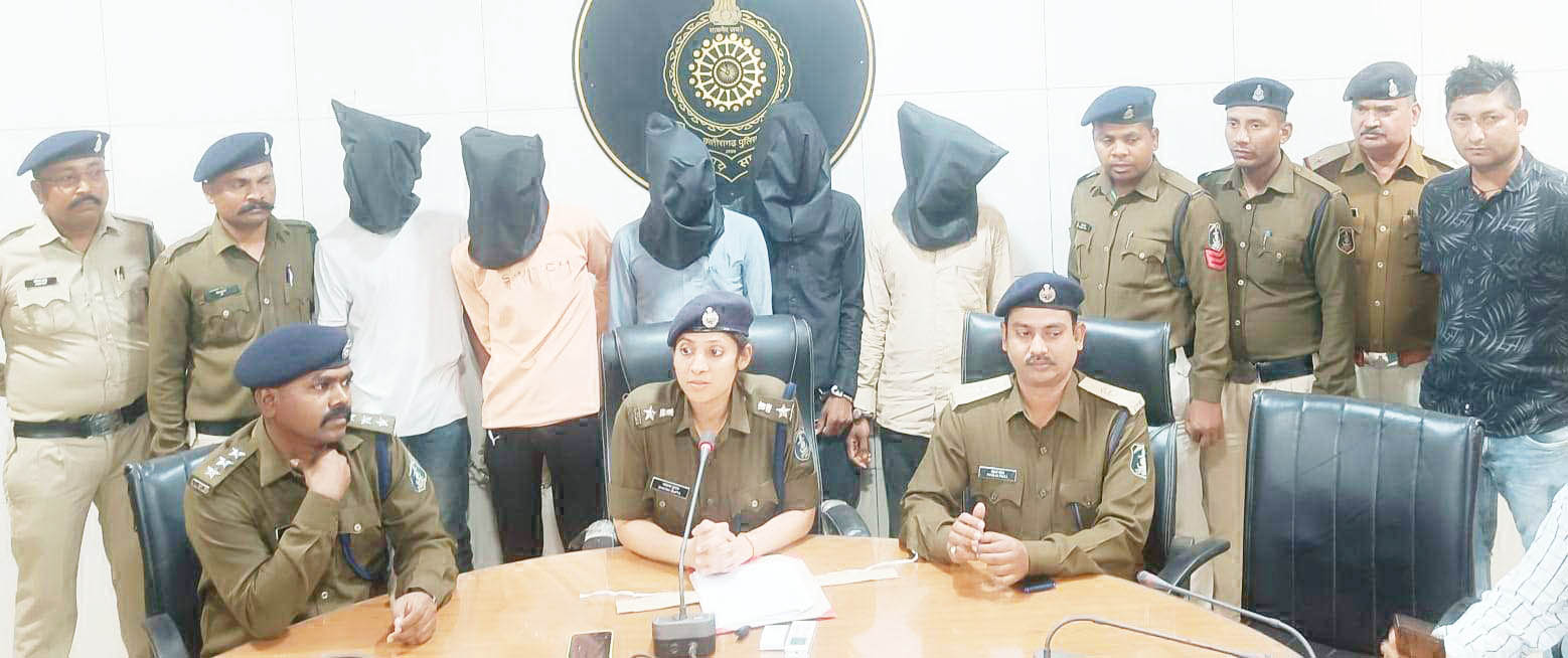 सुपारी देकर शिक्षक की हत्या, 5 बंदी 