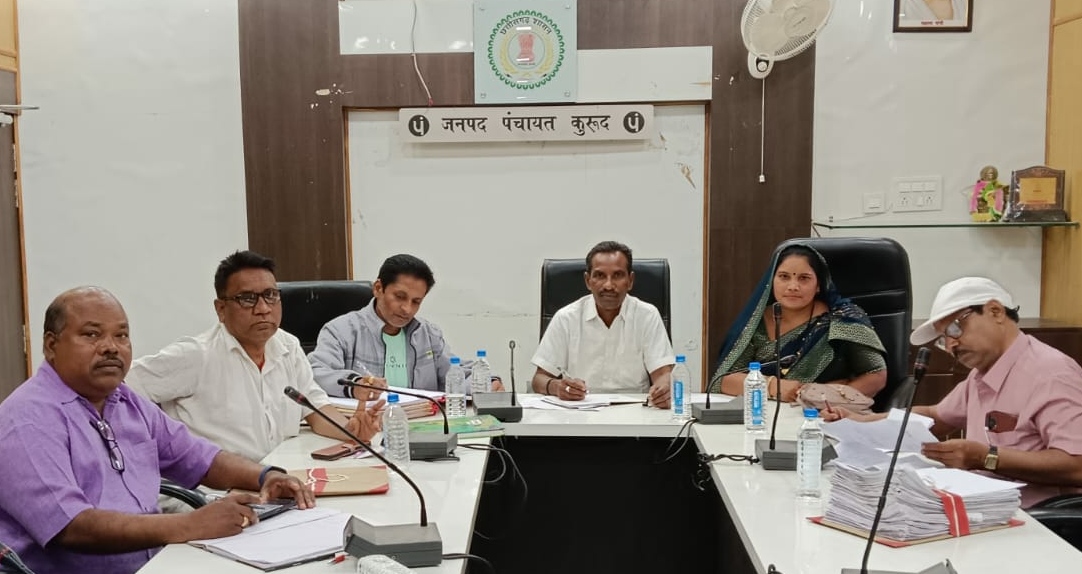 शिक्षा स्थायी समिति ने किया 1077 आवेदनों का अनुमोदन