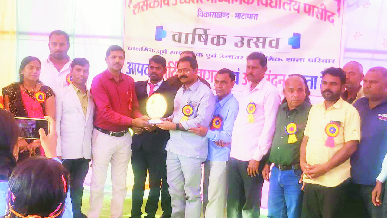 वार्षिक उत्सव में विधायक हुए शामिल