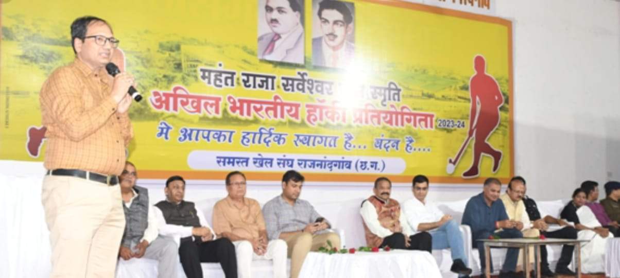 खेलधानी में हुआ हॉकी खिलाडिय़ों का सम्मान खेलधानी में हुआ हॉकी खिलाडिय़ों का सम्मान