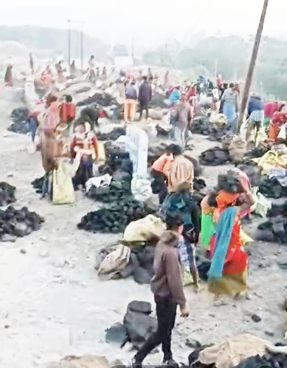 अमेरा ओपन कास्ट कोयला खदान में कोयला चोरी अमेरा ओपन कास्ट कोयला खदान में कोयला चोरी