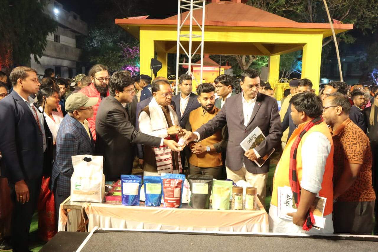 महिला समूहों के कार्यों की सीएम ने की प्रशंसा  जशपुर ब्राण्ड के नाम से होगी उत्पादों की बिक्री