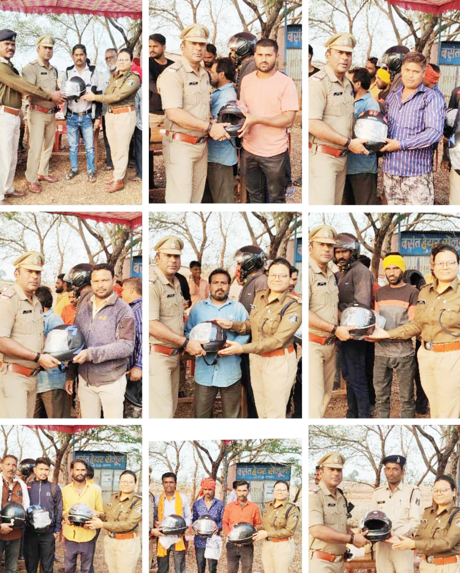 25 लोगों ने हेलमेट पहनने की ली शपथ 25 लोगों ने हेलमेट पहनने की ली शपथ