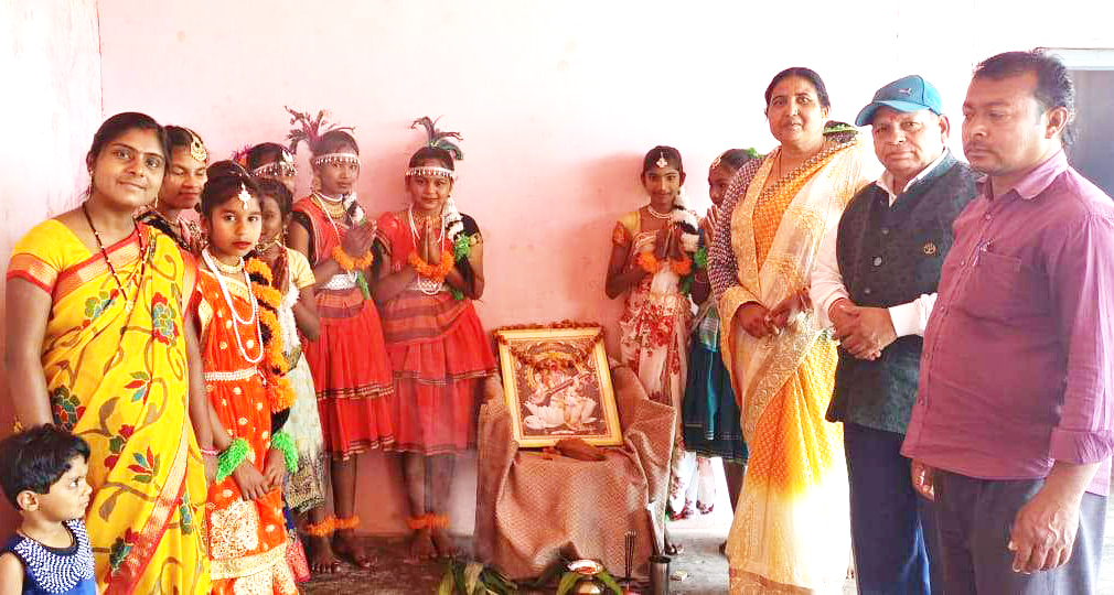 सरस्वती पूजन व मातृ-पितृ दिवस