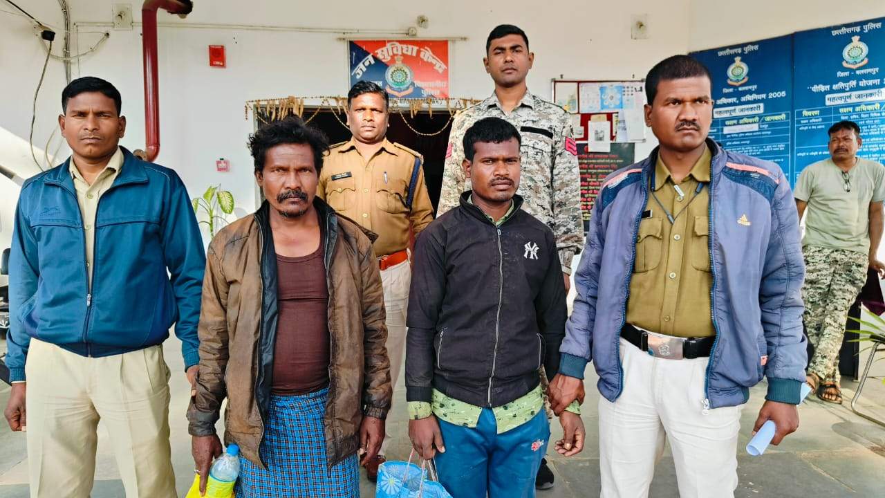 जमीन विवाद पर हत्या, 2 गिरफ्तार, एक फरार