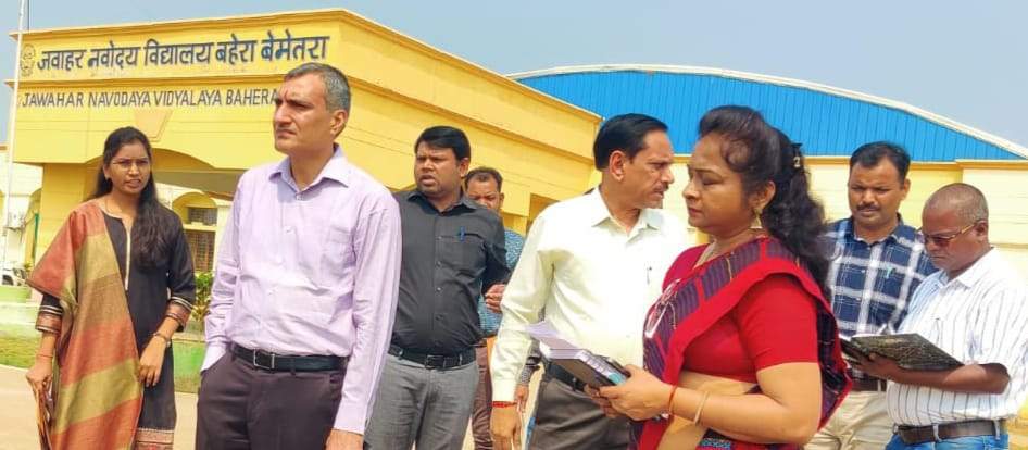 छात्र-छात्राओं को कठिन परिश्रम के लिए किया प्रेरित 