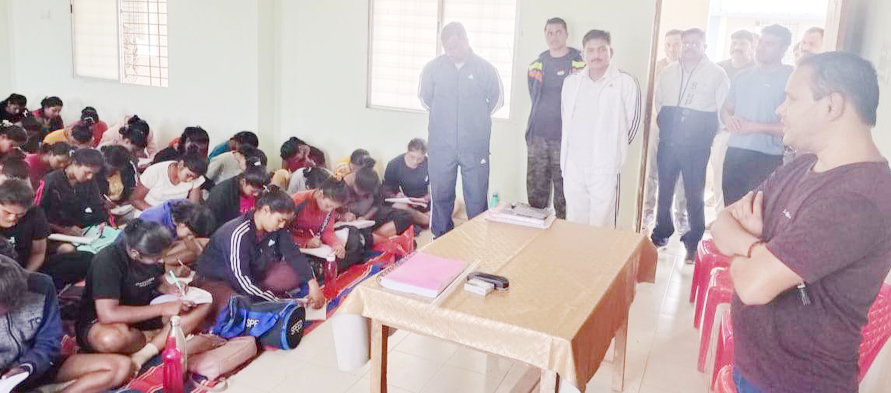 सकारात्मकता और मेहनत ही है सफलता की कुंजी-रामकृष्ण