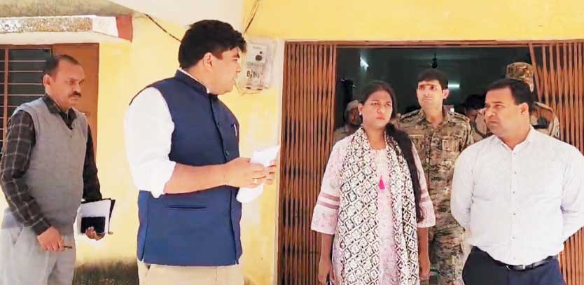 तहसीलदार, हॉस्पिटल इंचार्ज और आयुष अधिकारी को नोटिस तहसीलदार, हॉस्पिटल इंचार्ज और आयुष अधिकारी को नोटिस