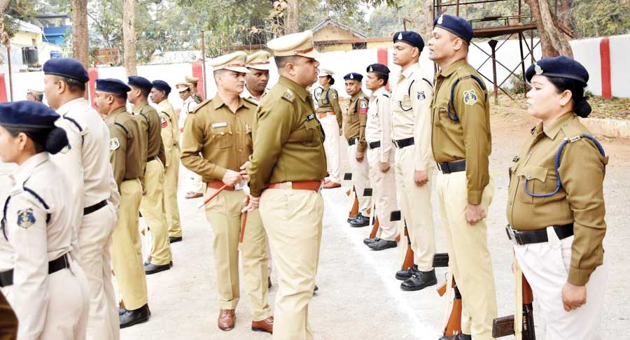  एसपीने जनरल परेड का किया निरीक्षण जवानों से पूछी समस्याएं