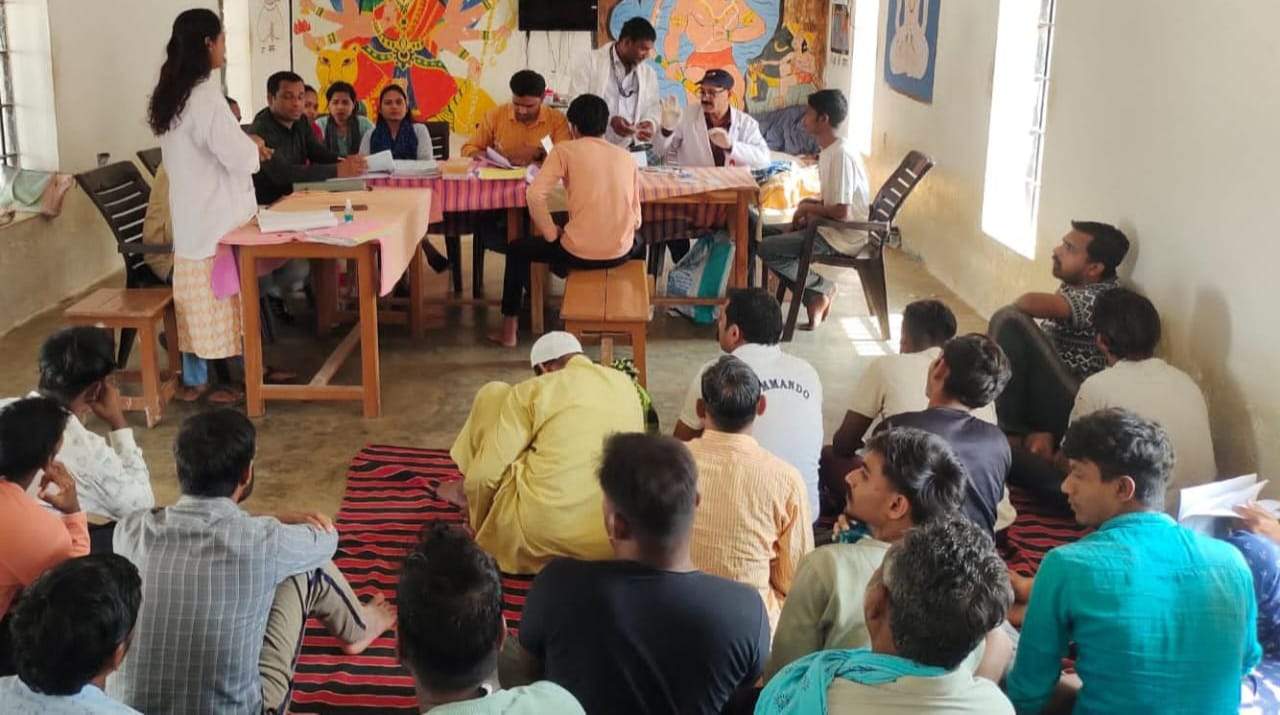 विचाराधीन कैदियों का स्वास्थ्य परीक्षण विचाराधीन कैदियों का स्वास्थ्य परीक्षण