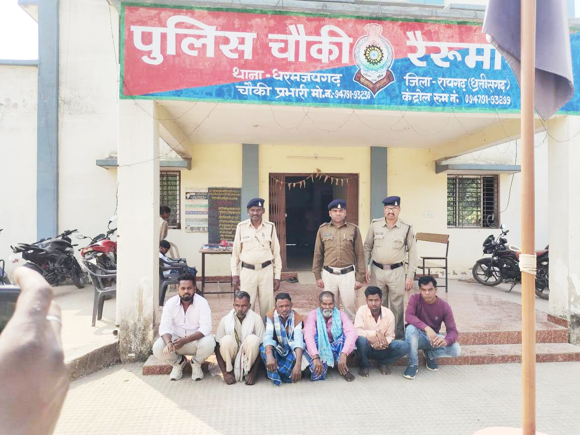 पुलिस ने तस्करों से 37 मवेशियों को कराया मुक्त  