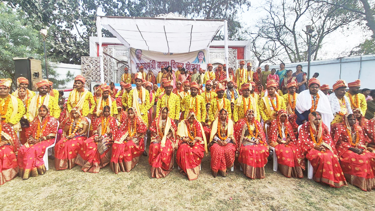 मुख्यमंत्री कन्या विवाह,  परिणय सूत्र में बंधे 65 जोड़े