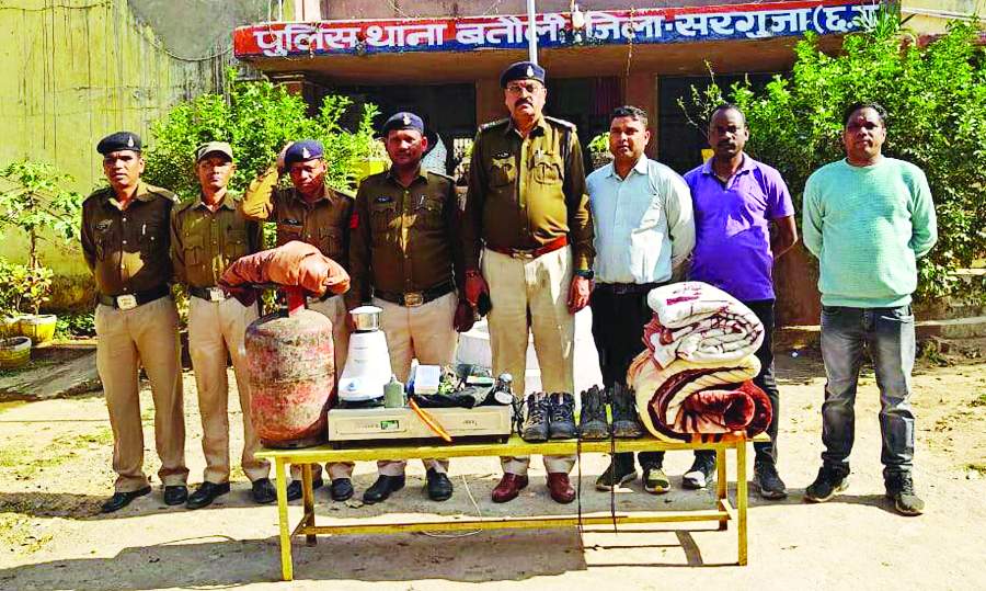 चोरी के मामले में दो अपचारी बालक पकड़ाए, सामान बरामद चोरी के मामले में दो अपचारी बालक पकड़ाए, सामान बरामद