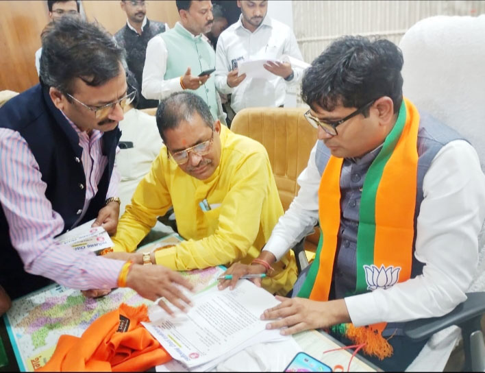 डीए शीघ्र मिलेगा, वित्तमंत्री का आश्वासन डीए शीघ्र मिलेगा, वित्तमंत्री का आश्वासन