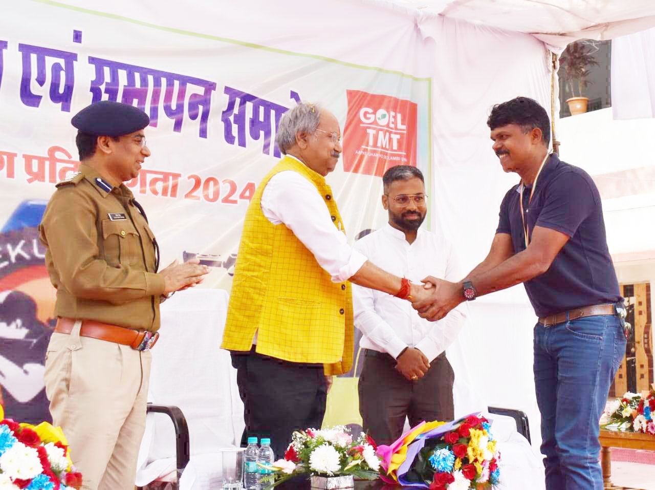 ओगरे ने स्पर्धा में जीता रजत पदक ओगरे ने स्पर्धा में जीता रजत पदक