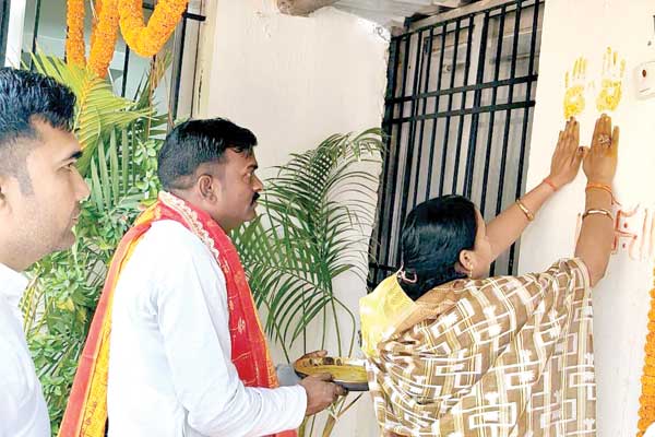 मंत्री राजवाड़े का शंकर नगर में शासकीय आवास कार्यालय प्रारंभ मंत्री राजवाड़े का शंकर नगर में शासकीय आवास कार्यालय प्रारंभ