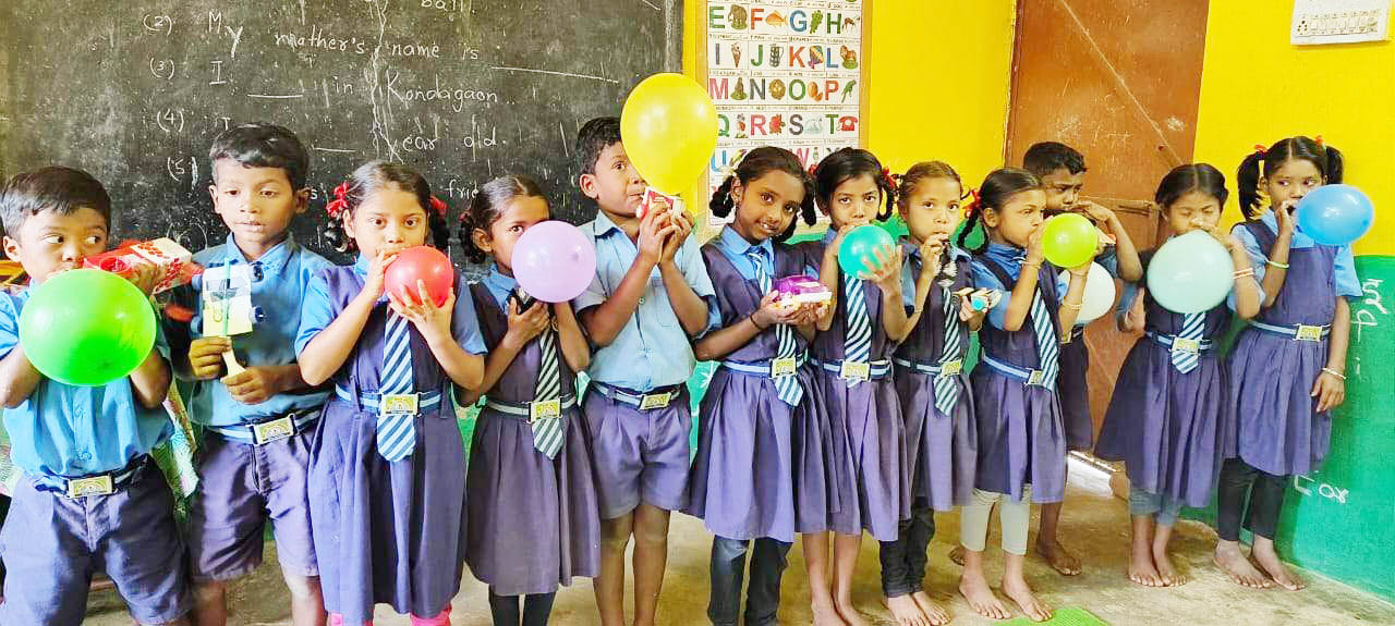 राष्ट्रीय विज्ञान दिवस पर हर घर गुब्बारा का आयोजन