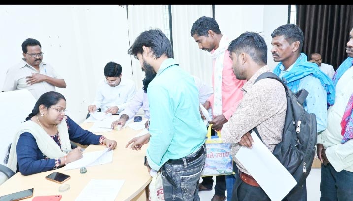 जनचौपाल में 55 आवेदन जनचौपाल में 55 आवेदन