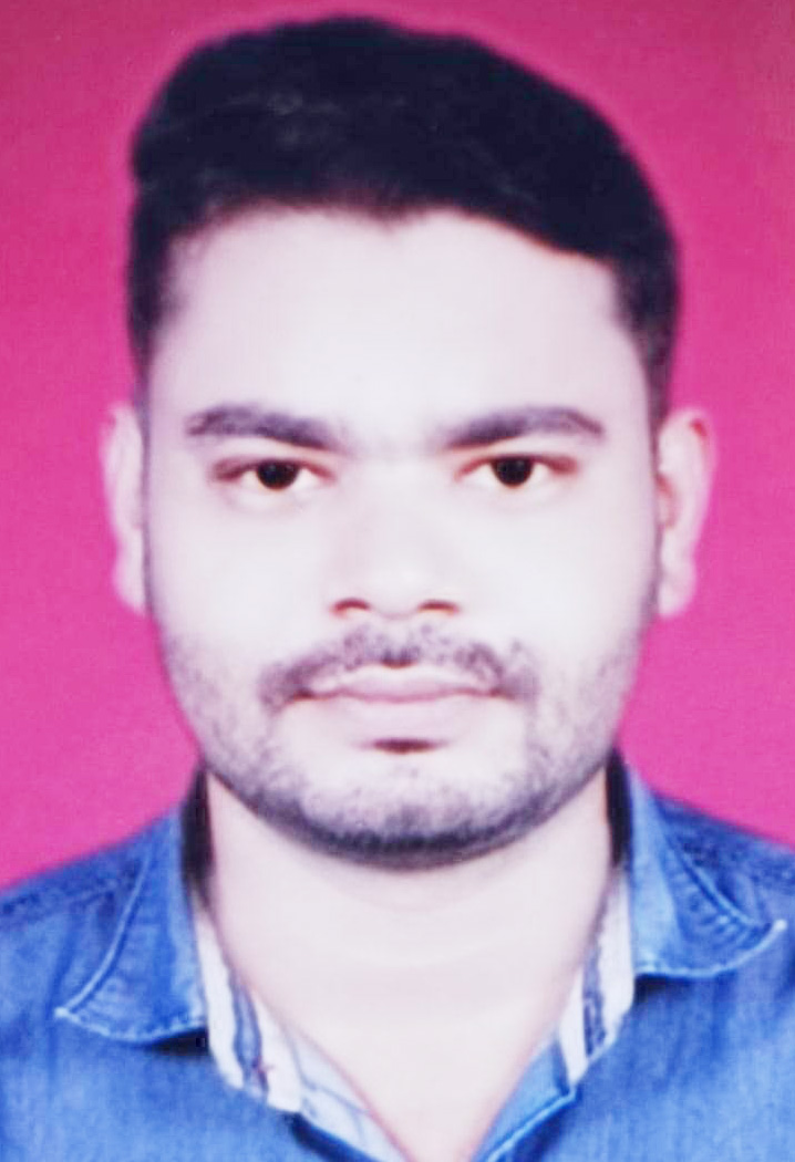 बीएड टाप फाइव  में शुभम 