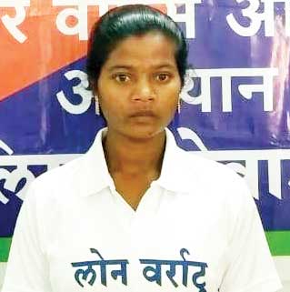 महिला नक्सली ने किया समर्पण