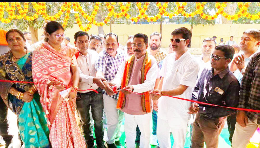 दंतेवाड़ा में स्विमिंग पूल शुरू