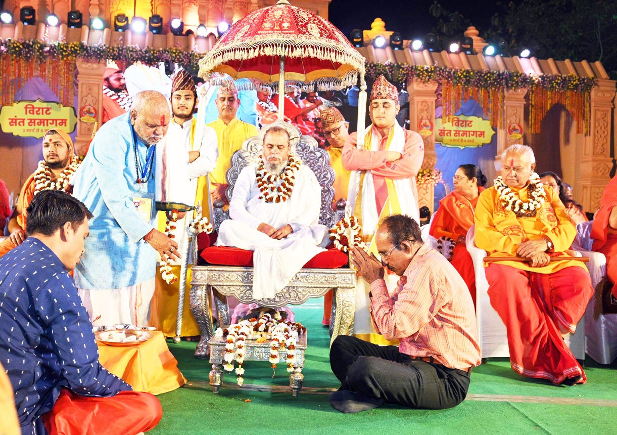 कुंभ में संत समागत का महत्व