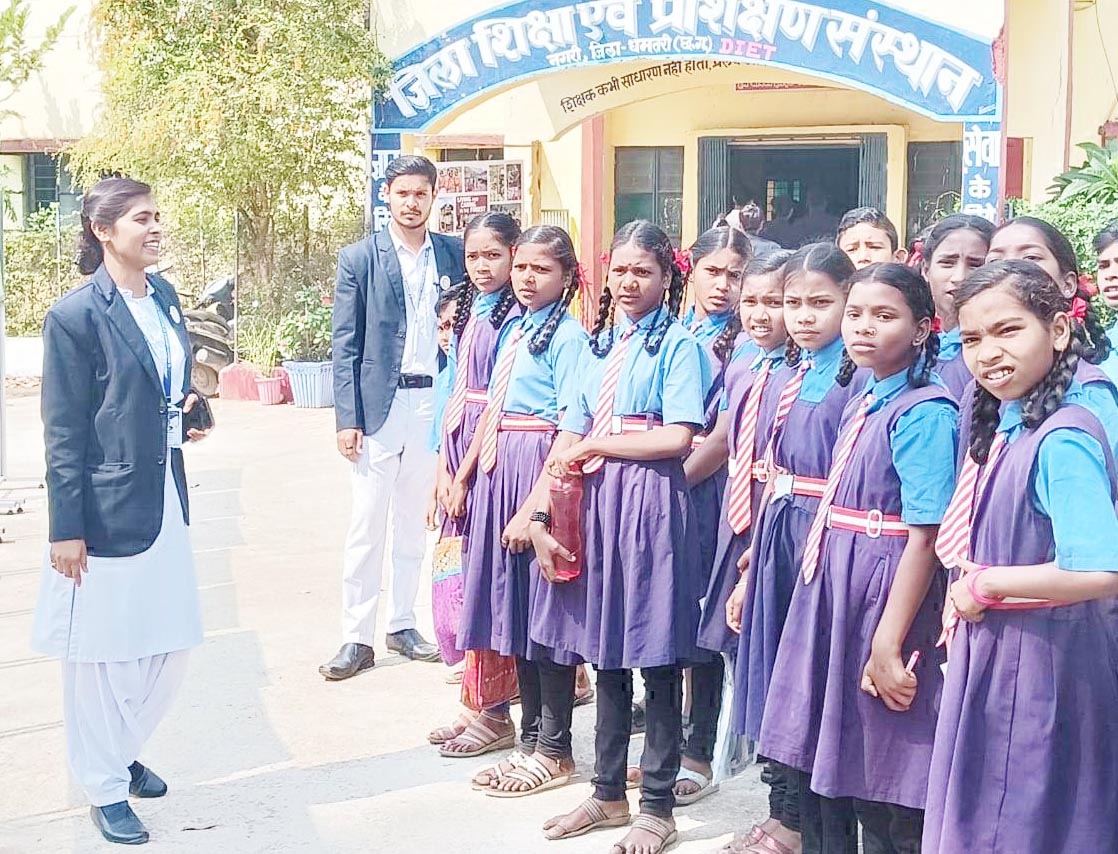 फॉरेस्ट ऑफ लाईफ महोत्सव में शामिल हुए विद्यार्थी