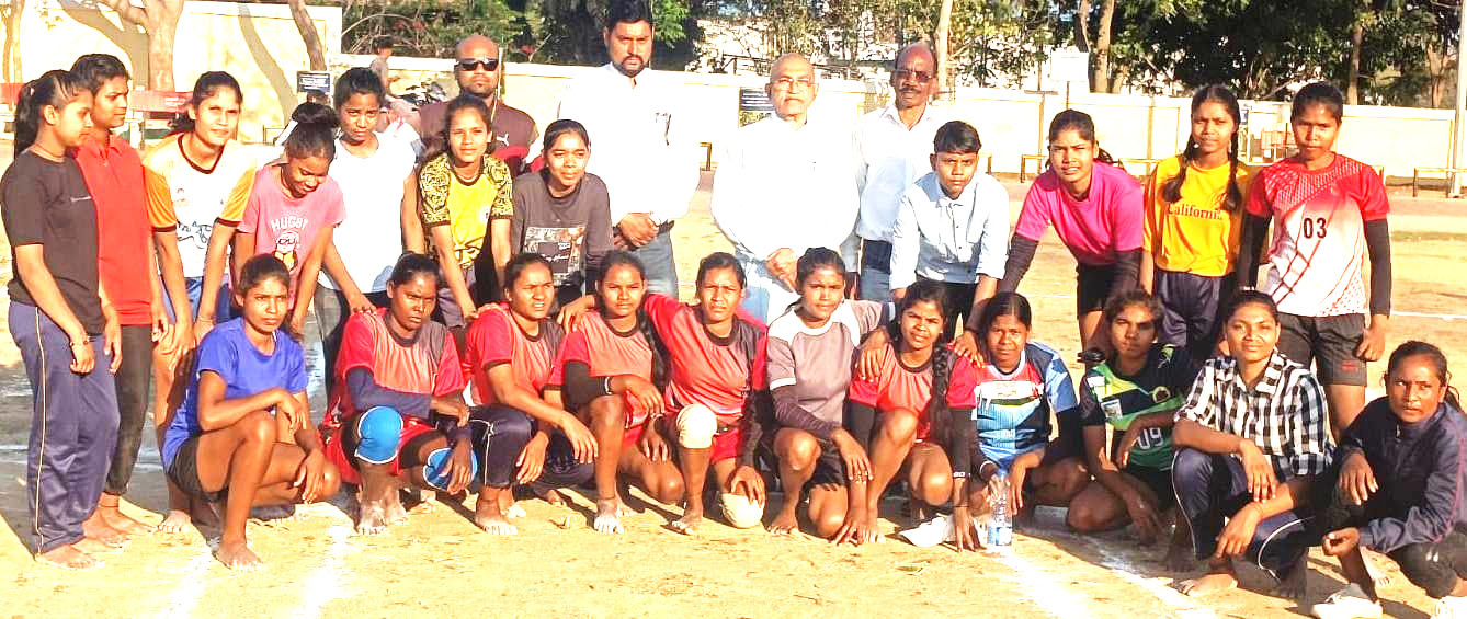 महिला दिवस पर खेलकूद, सम्मान समारोह 