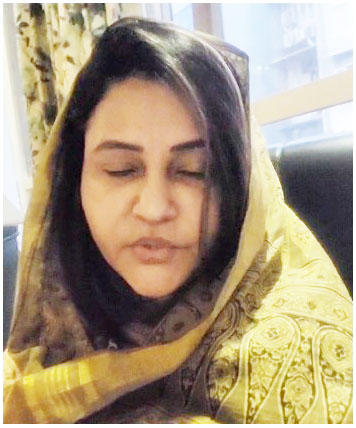 देखें VIDEO : देवव्रत की प्रतिमा अनावरण पर पत्नी विभा ने की आपत्ति देखें VIDEO : देवव्रत की प्रतिमा अनावरण पर पत्नी विभा ने की आपत्ति