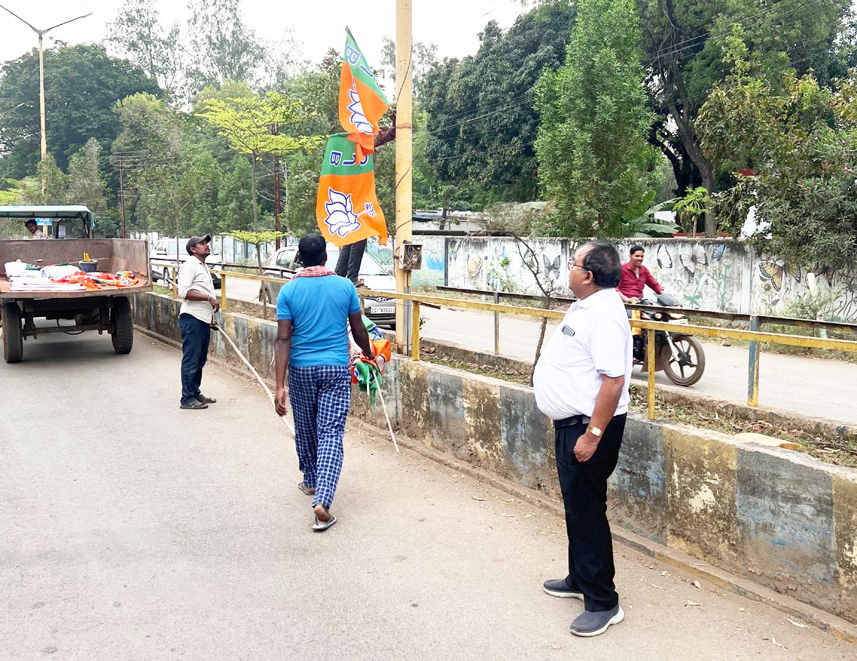 बार्डर में वाहनों की चेकिंग तेज करने , शराब तस्करी रोकने सख्त हिदायत बार्डर में वाहनों की चेकिंग तेज करने , शराब तस्करी रोकने सख्त हिदायत