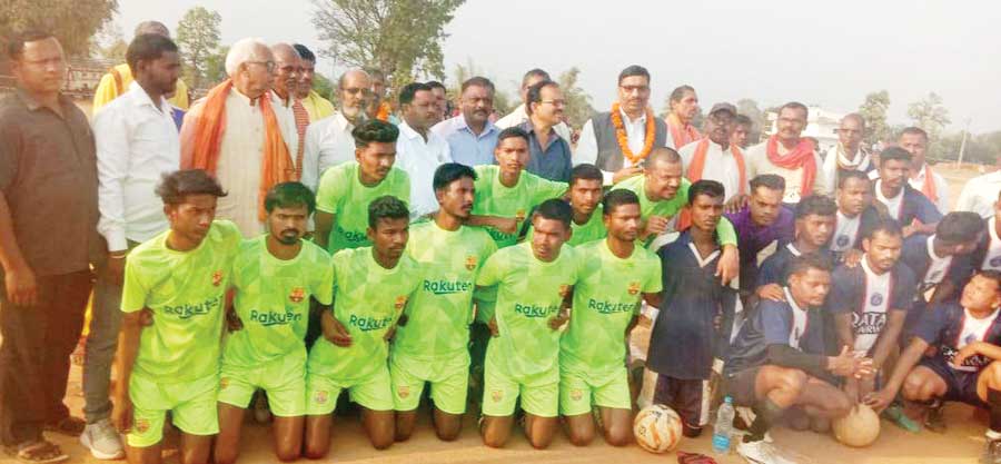 आधार कार्ड फुटबॉल स्पर्धा, दूरती की टीम विजयी