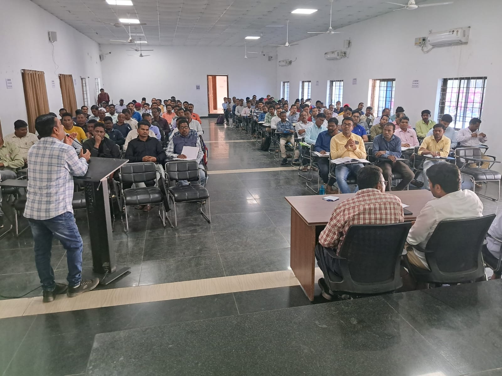 सम्पूर्ण निर्वाचन प्रक्रिया के दौरान जिले में शांति व्यवस्था बनाये रखने धारा 144 लागू 