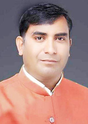 बघेल के खिलाफ एफआईआर उन्हें बदनाम करने की साजिश - महेंद्र बघेल के खिलाफ एफआईआर उन्हें बदनाम करने की साजिश - महेंद्र