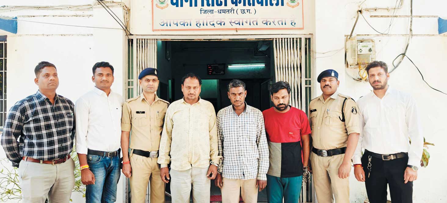 मकानों व शराब दुकान में चोरी, एमपी के 3 बंदी, 3 फरार