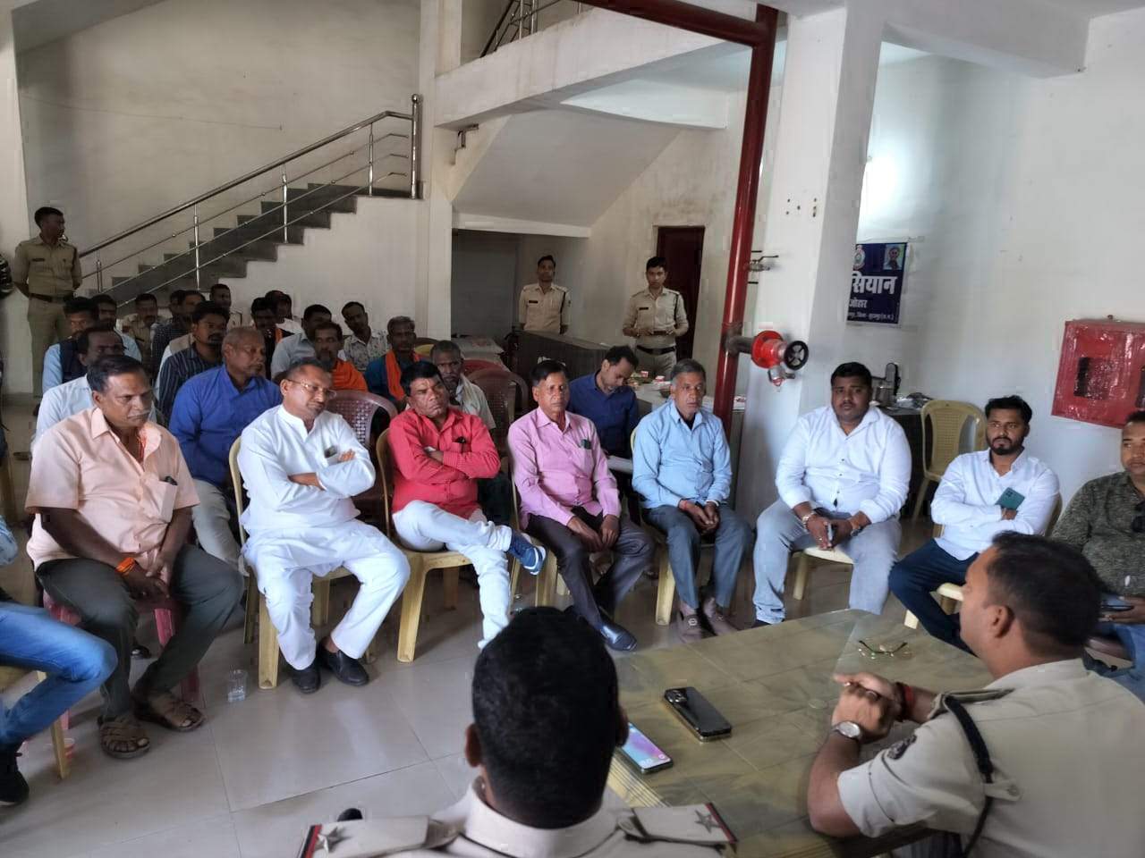 शांति समिति की बैठक 