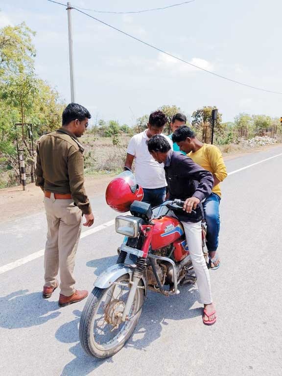 एसएसटी टीम का तलाशी अभियान