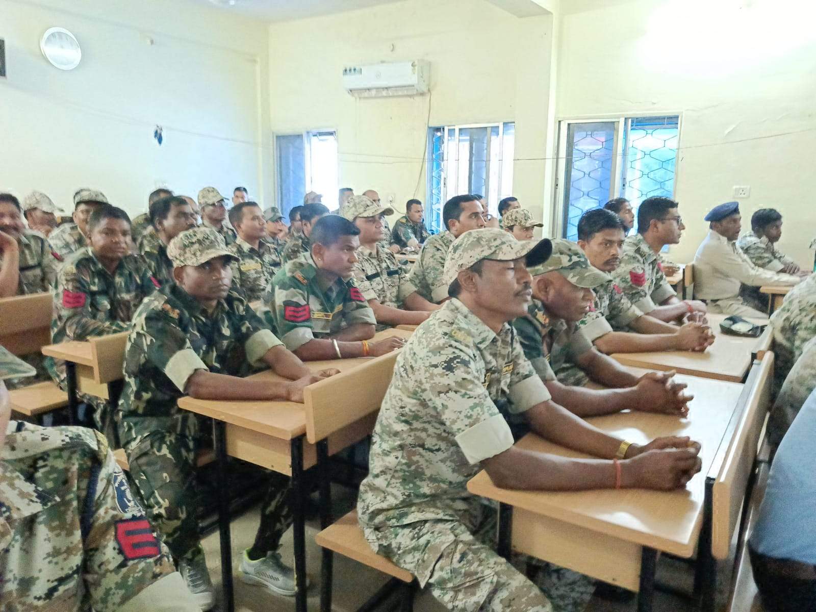 निष्पक्ष चुनाव कराने के निर्देश