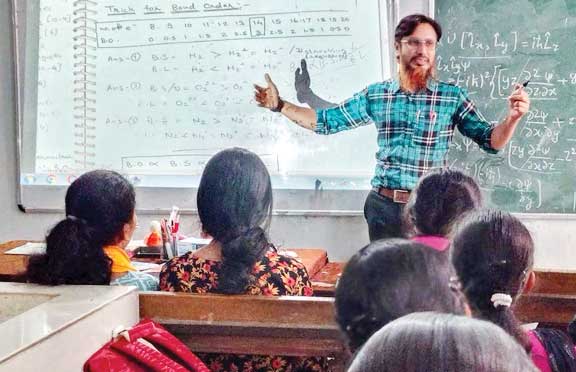 राज्य पात्रता परीक्षा की तैयारी के लिए अतिरिक्त कक्षाएं राज्य पात्रता परीक्षा की तैयारी के लिए अतिरिक्त कक्षाएं