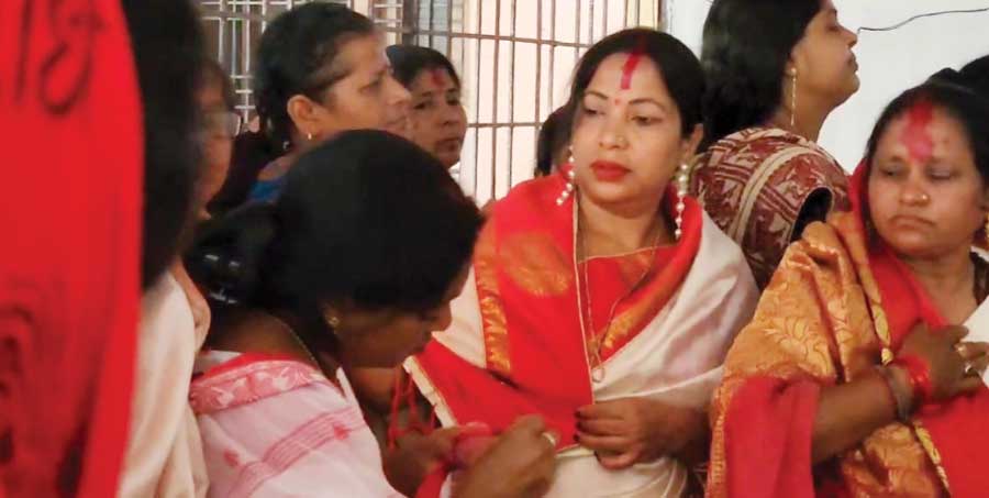 नहीं जला आज बंग समाज के लोगों के घर में चूल्हा