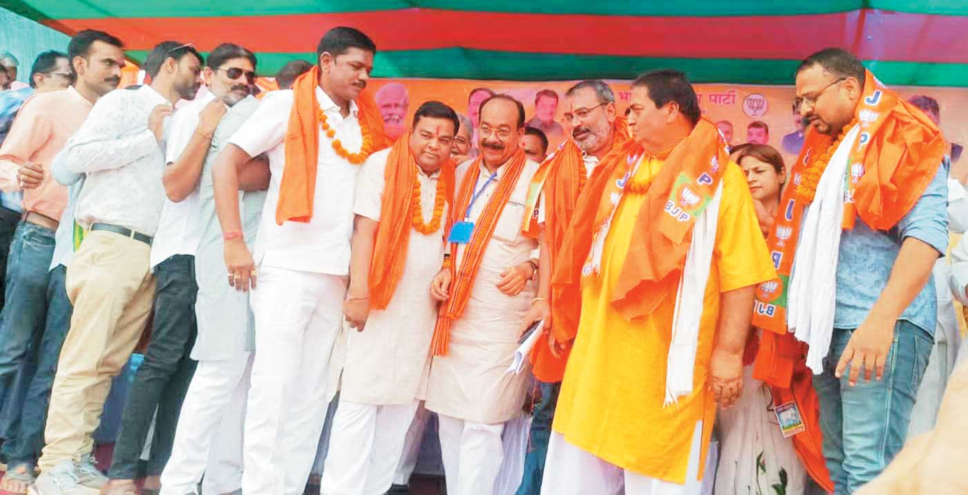 कार्यकर्ता सम्मेलन में छजकां के कई कार्यकर्ता भाजपा में