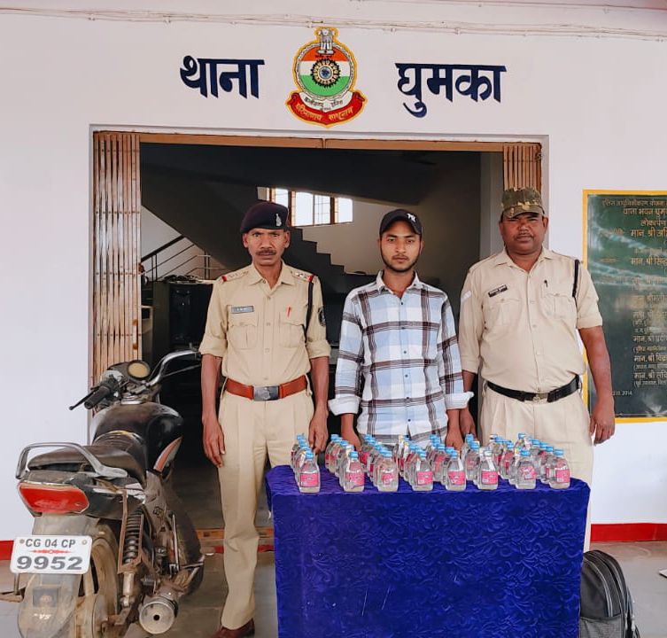शराब परिवहन का फरार आरोपी गिरफ्तार