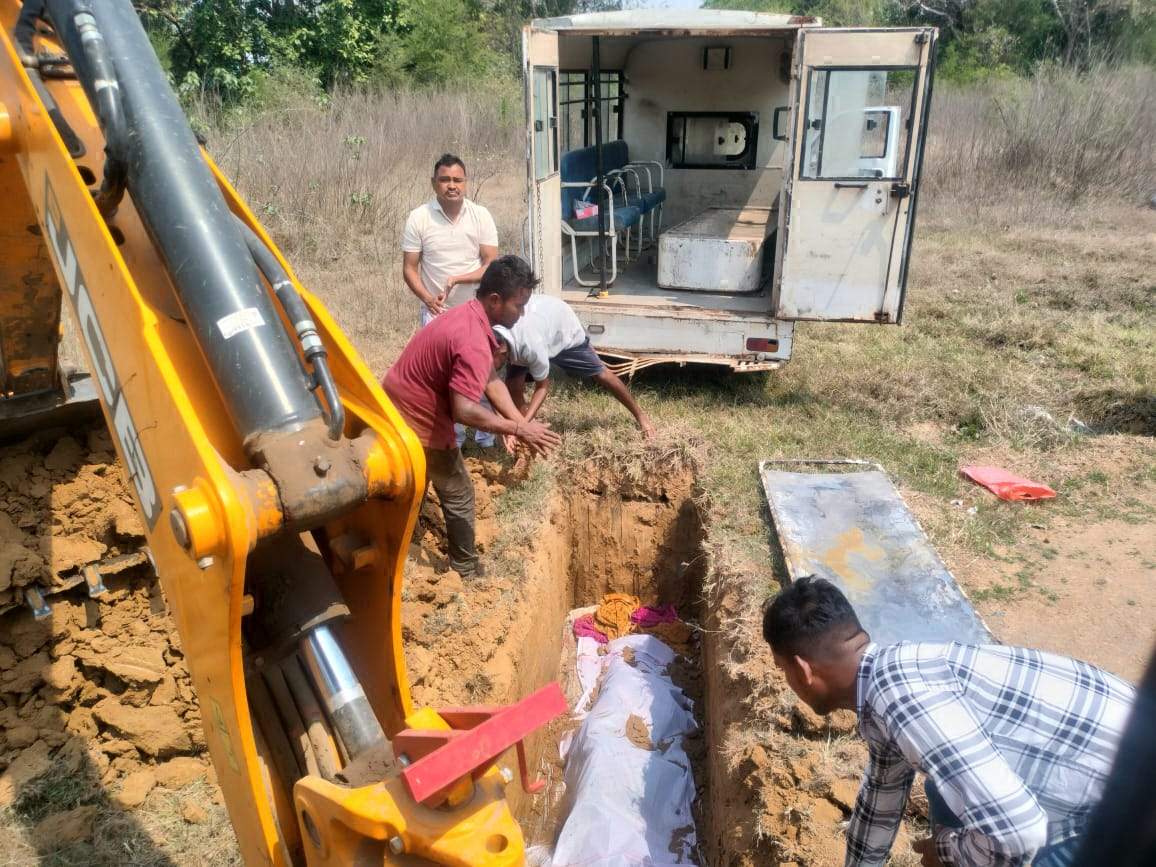 नपा उपाध्यक्ष ने लावारिस बुजुर्ग का किया अंतिम संस्कार