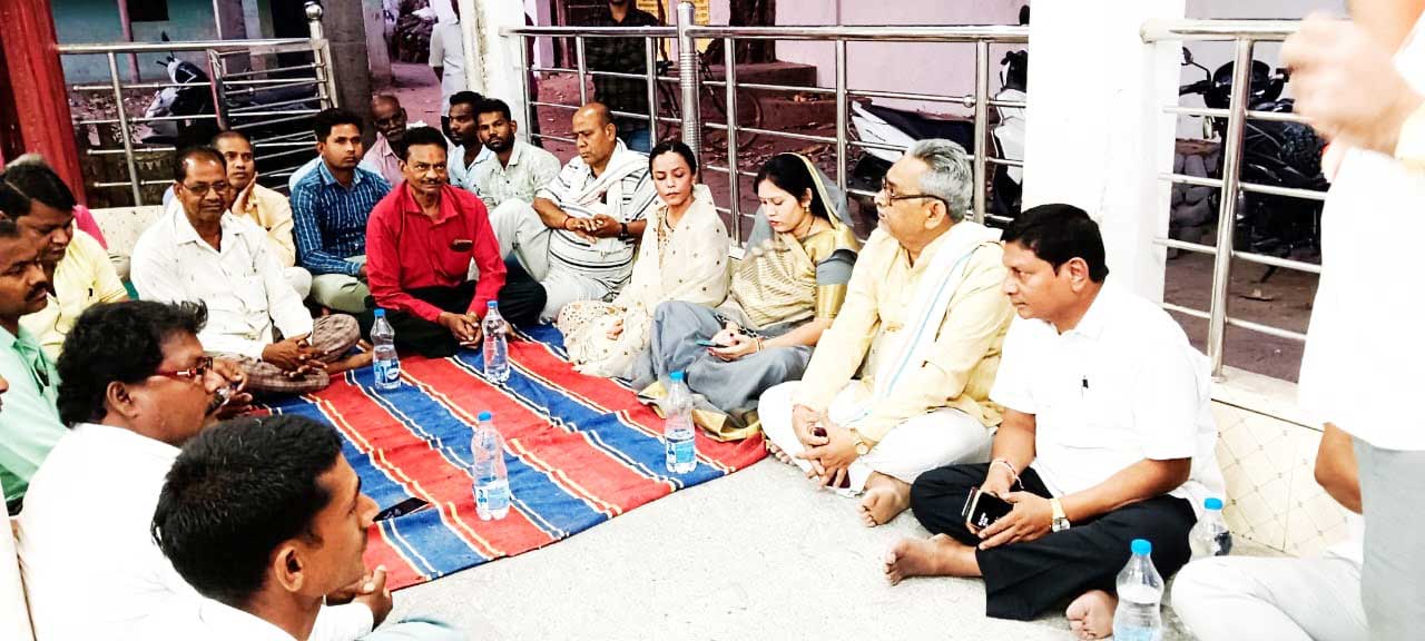 कांग्रेस प्रत्याशी का जनसंपर्क