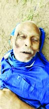 सडक़ किनारे मिली बुजुर्ग की लाश सडक़ किनारे मिली बुजुर्ग की लाश