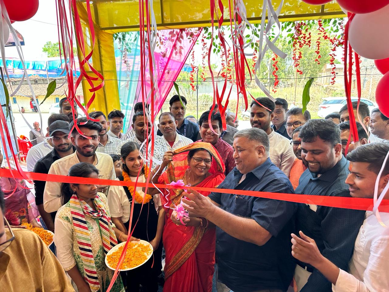 हीरो मोटोकॉर्प के नए शोरूम का शुभारंभ