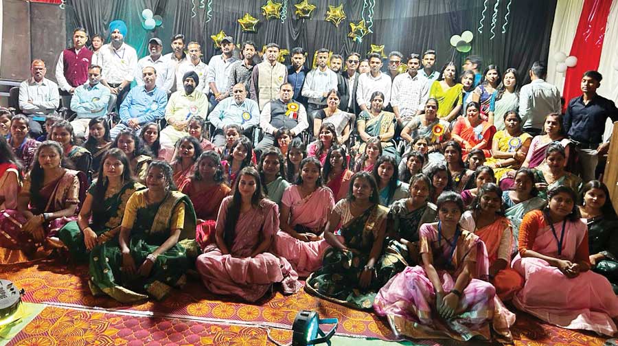 पार्वती इंस्टीट्यूट में बी.एड. द्वितीय वर्ष के प्रशिक्षार्थियों को दी विदाई